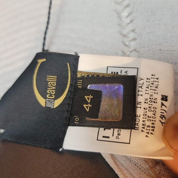 Roberto Cavalli brand new without Tags open back gorgeous white top sz 44 - Picture 7 of 7